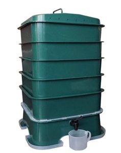VermiHut Plus 5-Tray Worm Compost Bin